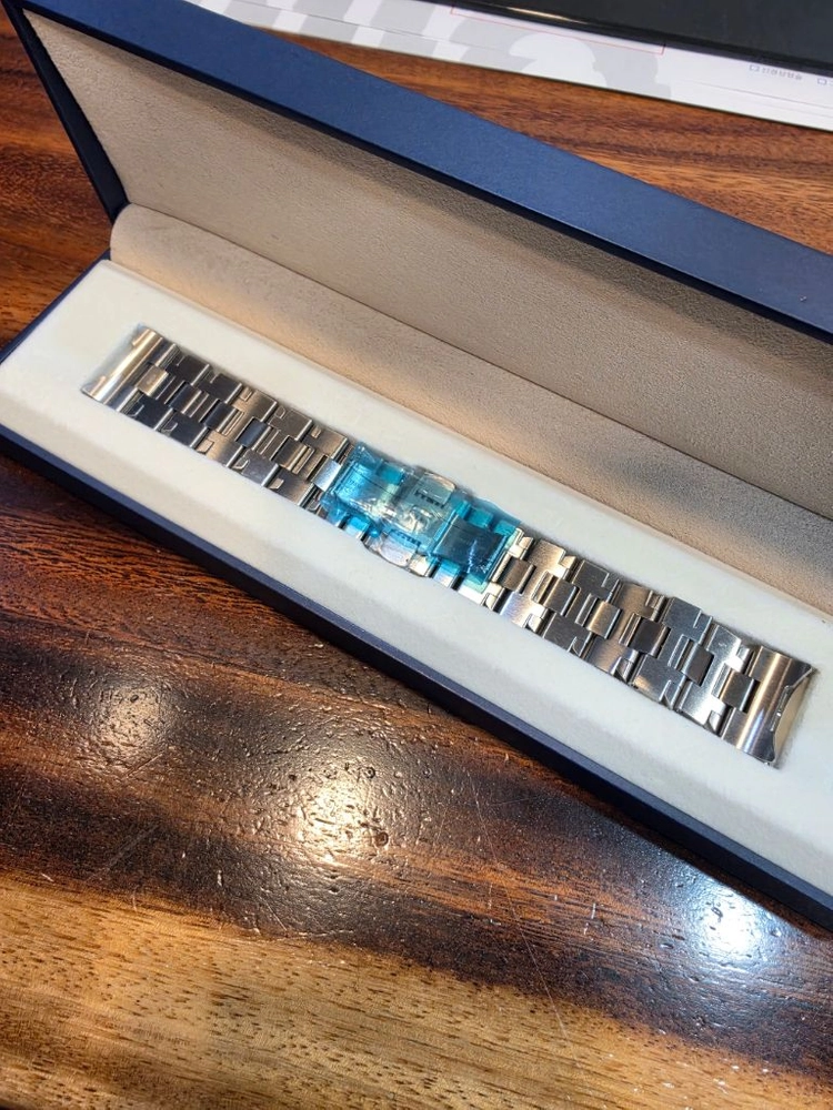 파네라이 섭머저블 42mm 브레이슬릿 브슬 이미지