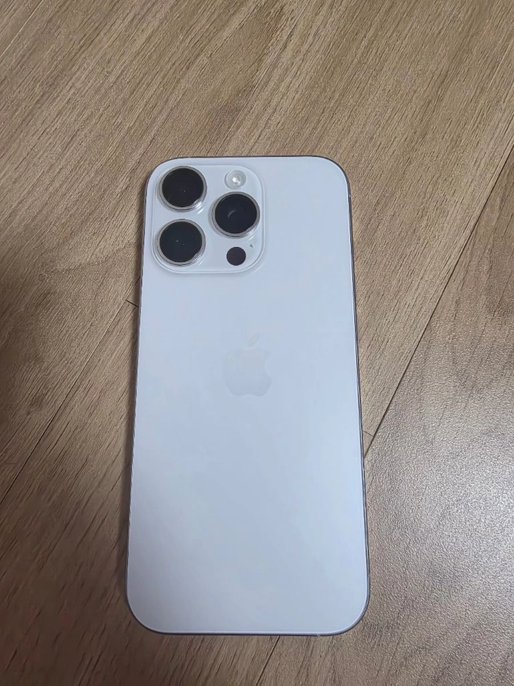 아이폰 16 프로 128gb 화이트 색상 판매 s급 이미지