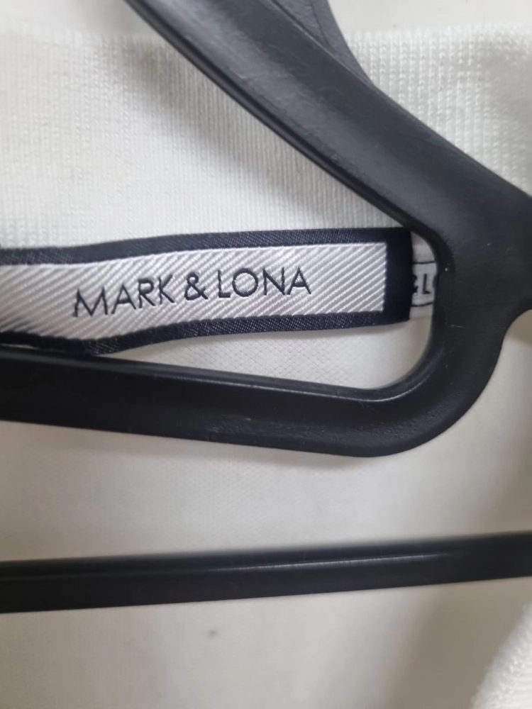 [마크앤로나 / MARK & LONA] 스컬 로고 레터링 긴팔 골프 포로 셔츠 (아이보리 / 46사이즈) 이미지