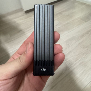 DJI PRO SSD 1TB (2개 있음) 이미지