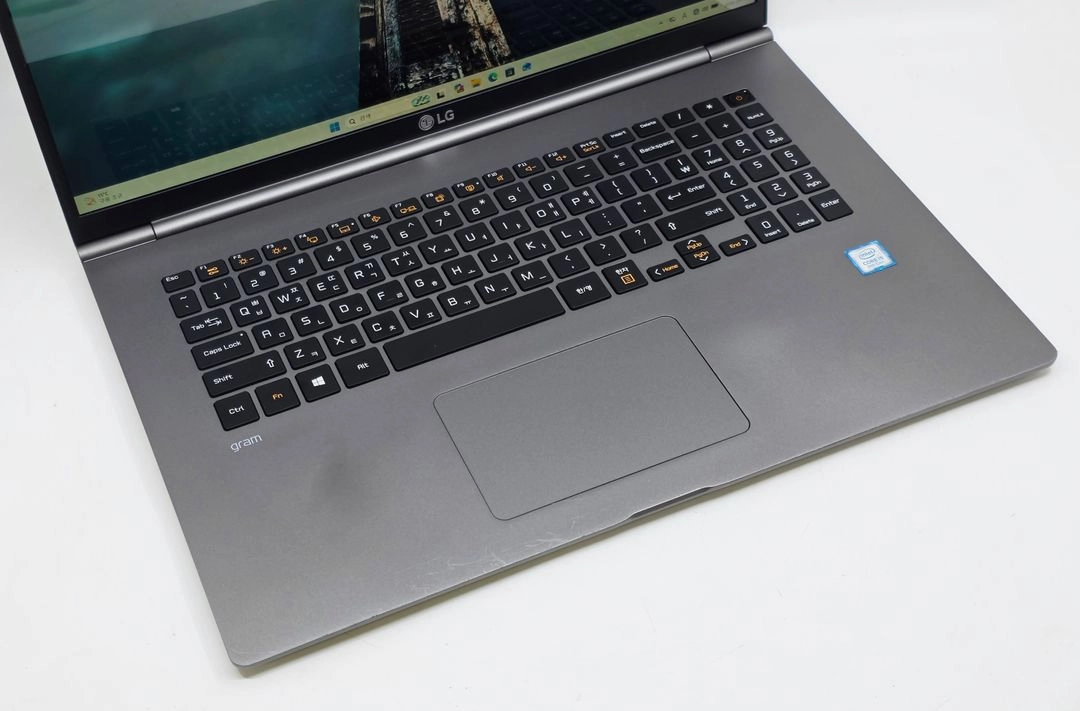 LG 그램17 17ZD990-VX5BK i5 8세대 8GB SSD 256GB 17인치 WQXGA 초경량 노트북 이미지