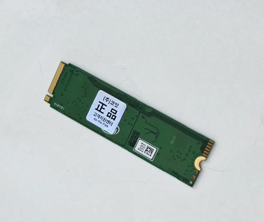 인텔 SOLIDIGM 670p 1TB M.2 NVMe SSD PCIe 3.0 DRAM 탑재 이미지