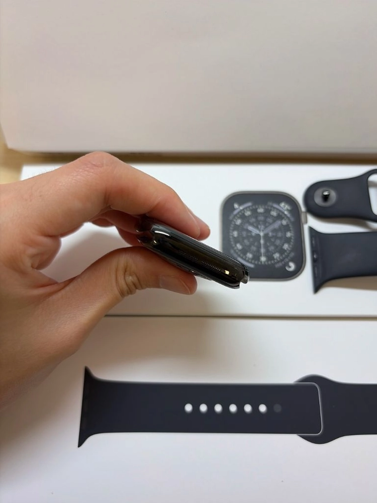 애플워치11 셀룰러 42mm 슬레이트 티타늄 이미지