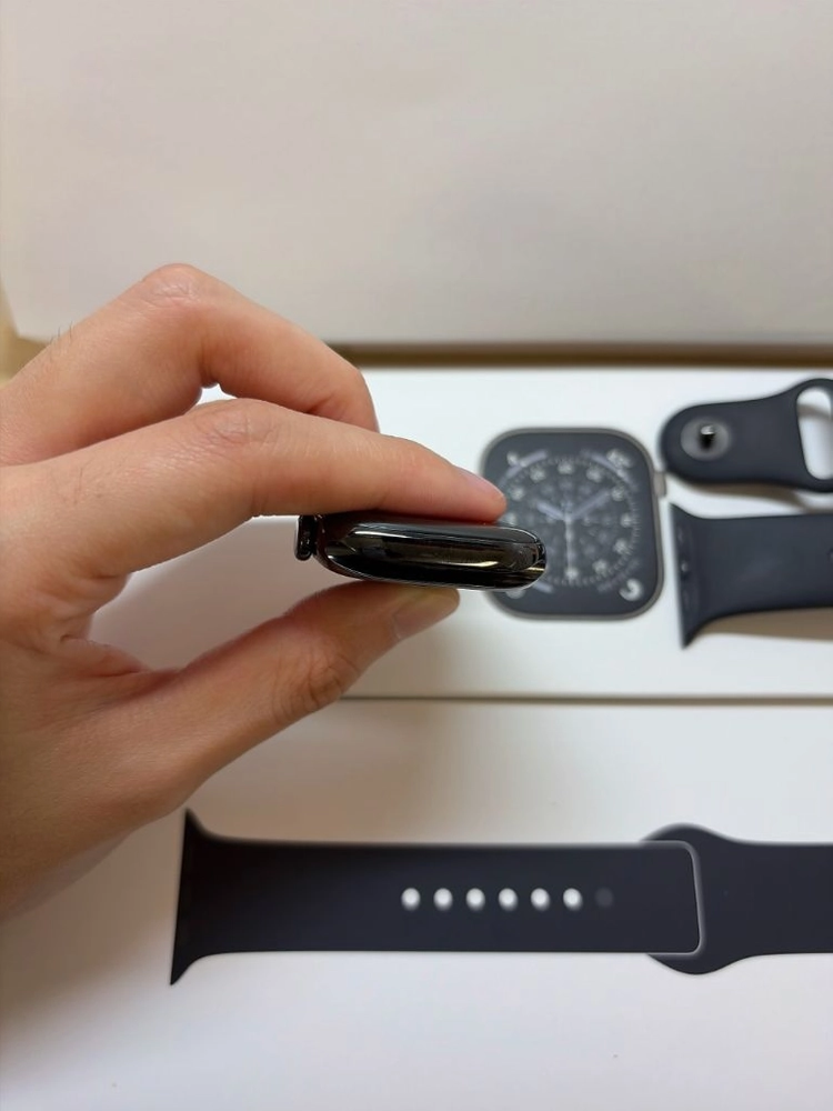 애플워치11 셀룰러 42mm 슬레이트 티타늄 이미지