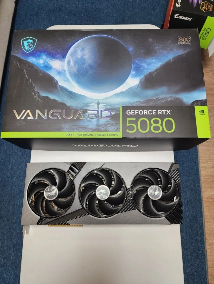 MSI 뱅가드 RTX 5080 그래픽카드 이미지