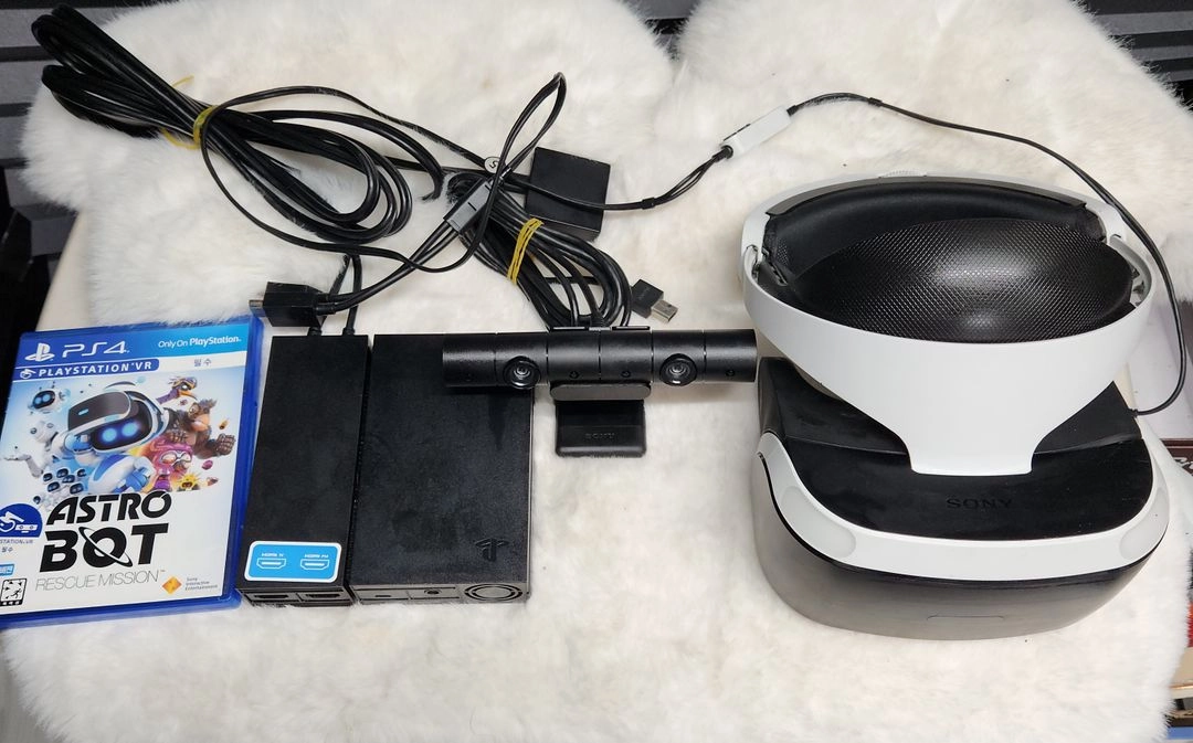 PS4 PS VR 1세대 풀세트 + 아스트로봇 VR 타이틀 - 안심되는 중고거래