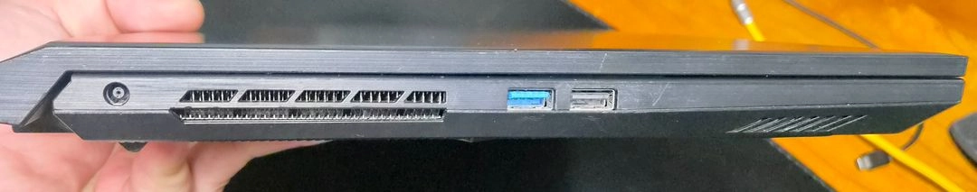 MSI Sword GF17 A11UD 게이밍 노트북 판매 이미지