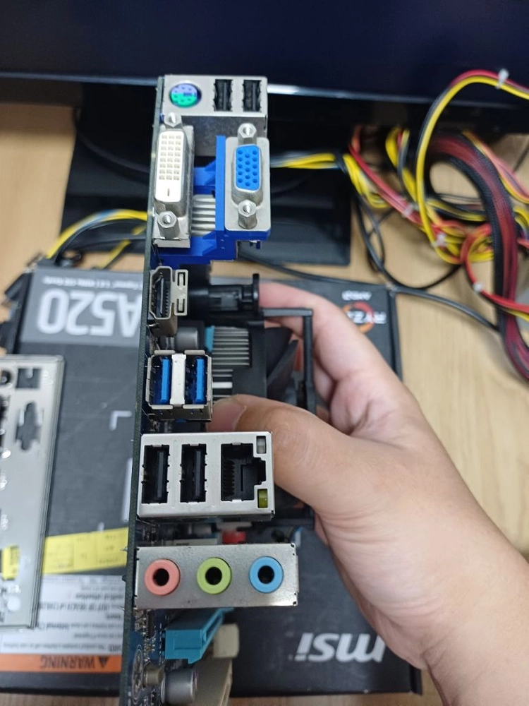 기가바이트 B75M-D3H 메인보드 + 인텔 i5-3570 CPU 이미지