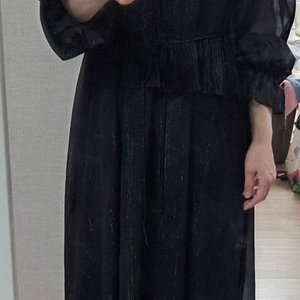 한섬 SJSJ 플리츠 러플 글리터 롱원피스 이미지