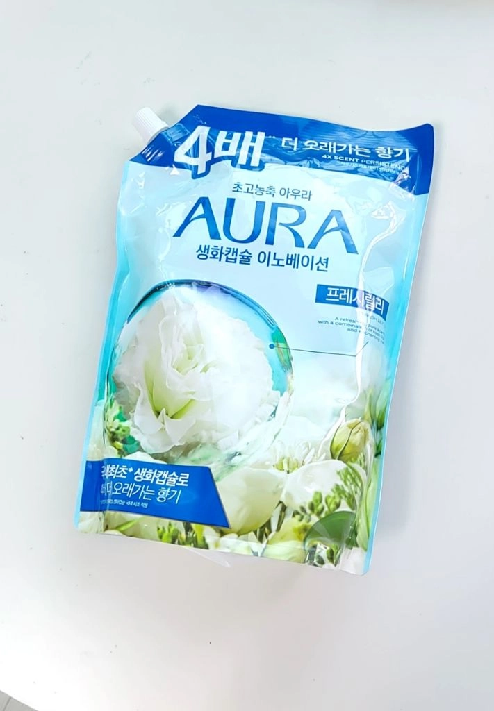 아우라 생화캡슐 초고농축 섬유유연제 프레시릴리 1.7L 리필 비누향 코튼향 이미지