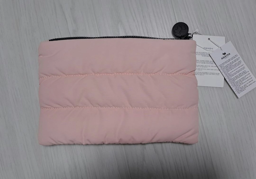 아가타 정품 패딩 파우치 (핑크) 새상품 판매합니다 이미지