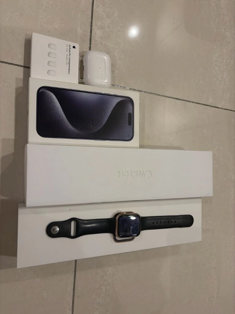급처) 아이폰15프로 128GB + 애플워치4 +에어팟프로23세트 판매합니다!! 이미지