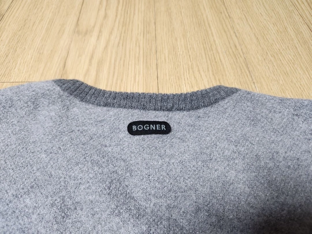 보그너(Bogner) 여성용 울 100% 라운드넥 니트 스웨터 85-90 이미지