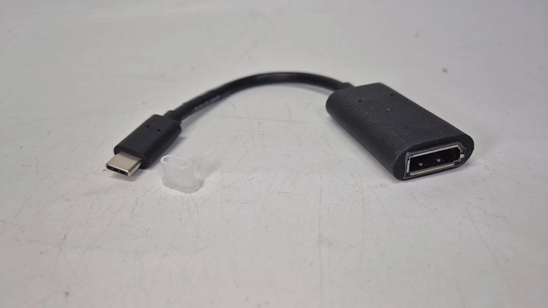 USB-C to DisplayPort 젠더 이미지