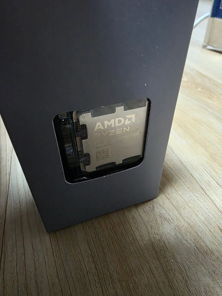 AMD 라이젠9 9950X3D2 CPU 팝니다. (멀티팩박스) 이미지