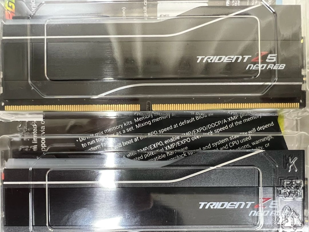 G.SKILL TRIDENT Z5 NEO RGB CL32 DDR5 6400 메모리 32GBx2 이미지