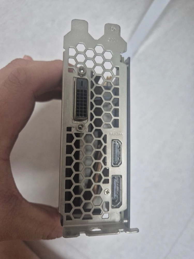 이엠텍 지포스 RTX 2060 D6 6GB 이미지