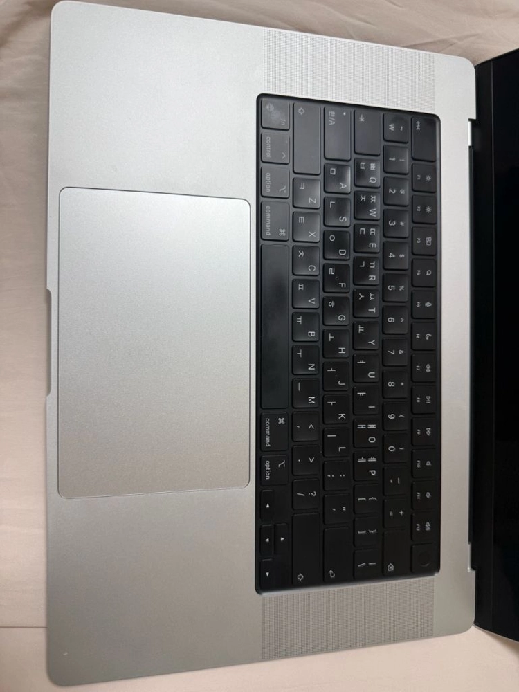 맥북프로 16인치 m1pro 이미지