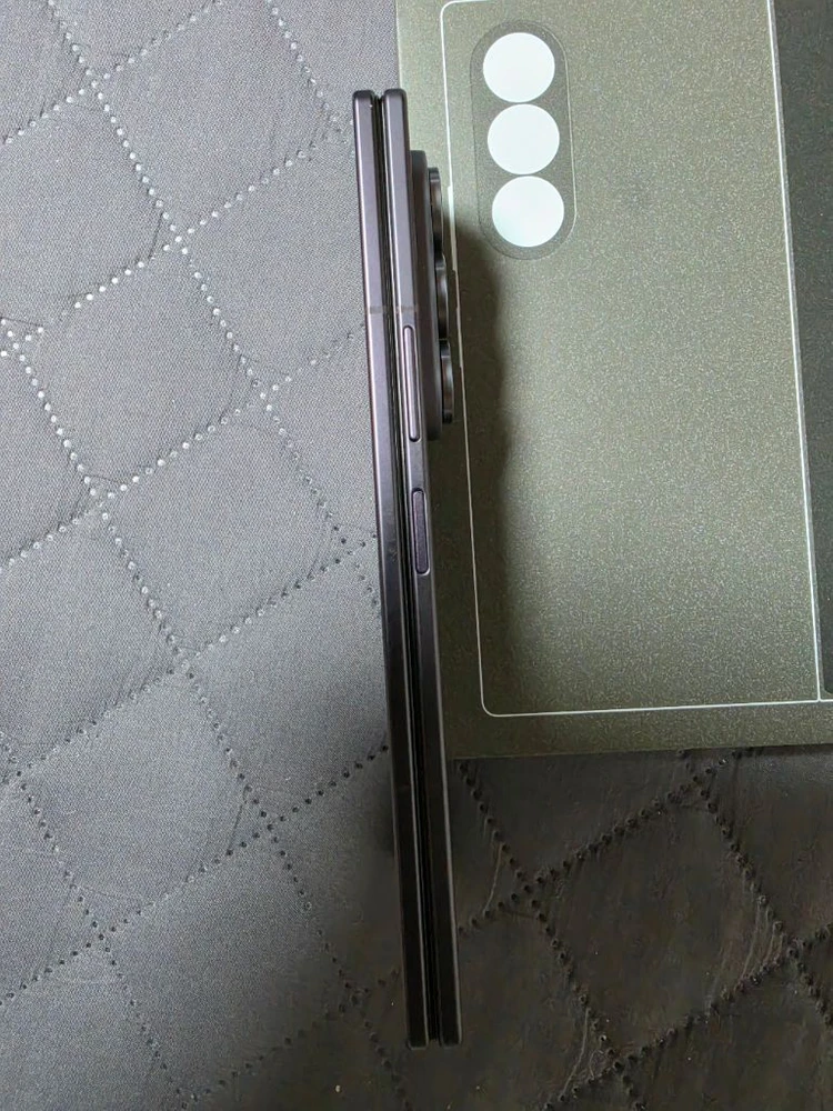 갤럭시 Z 폴드8 울트라 바이올렛쉐도우 256GB 이미지