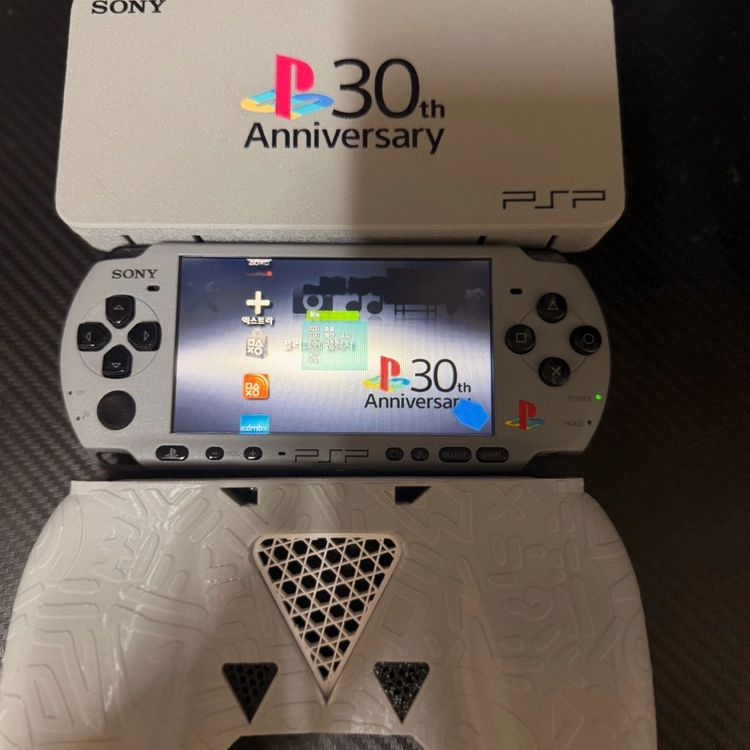PSP3000 30주년 기념판 C타입 IPS 128GB 이미지
