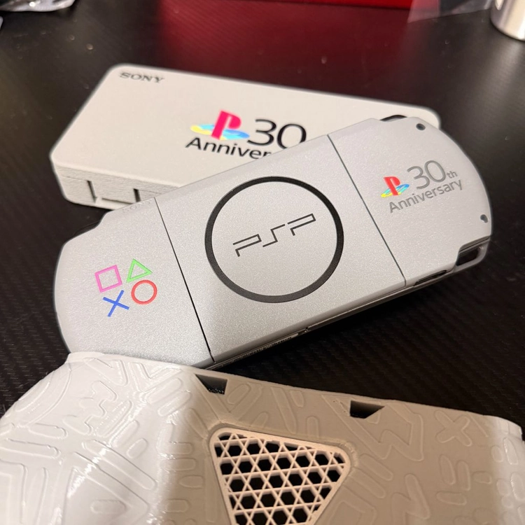 PSP3000 30주년 기념판 C타입 IPS 128GB 이미지