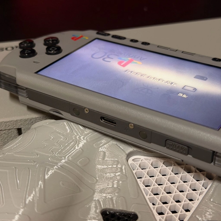 PSP3000 30주년 기념판 C타입 IPS 128GB 이미지