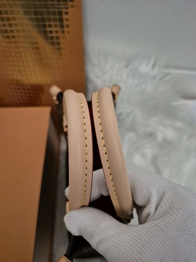 (새상품)루이비통 삭플라 BB *선물가능 풀박스* 이미지
