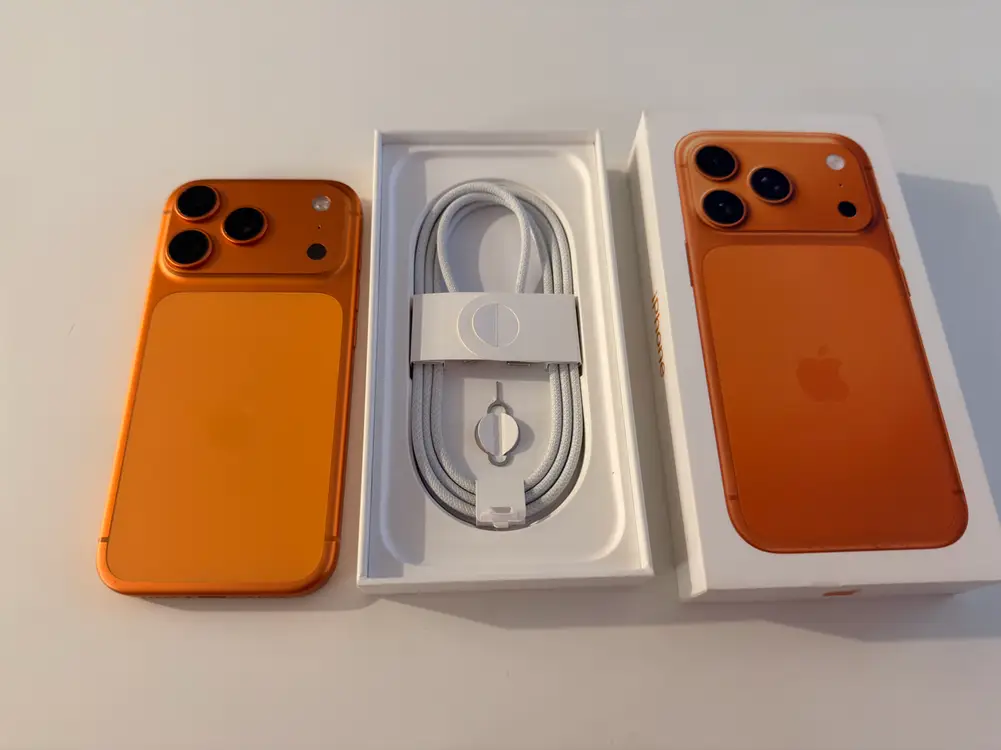 아이폰 17pro 오렌지 256기가 이미지