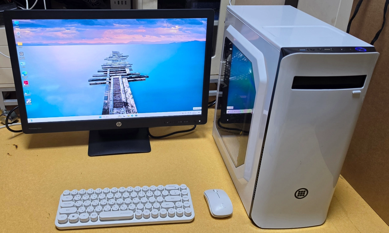 AMD 라이젠5-2400G 화이트 PC 세트 - 안심되는 중고거래