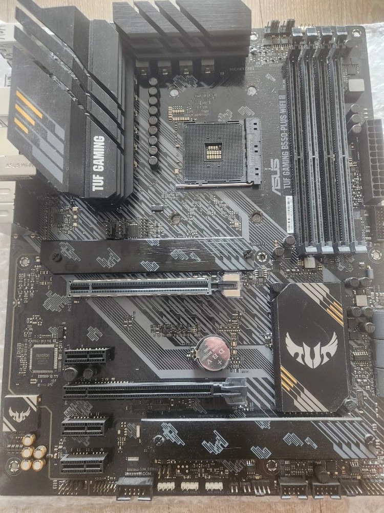 b550 wifi 메인보드, amd 3600 cpu 이미지