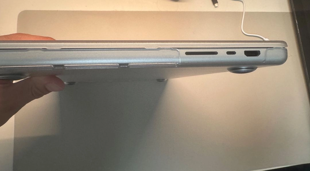 [보증남음] 맥북프로 16인치 M4 Max 14코어 32코어 36gb 1tb 실버 이미지