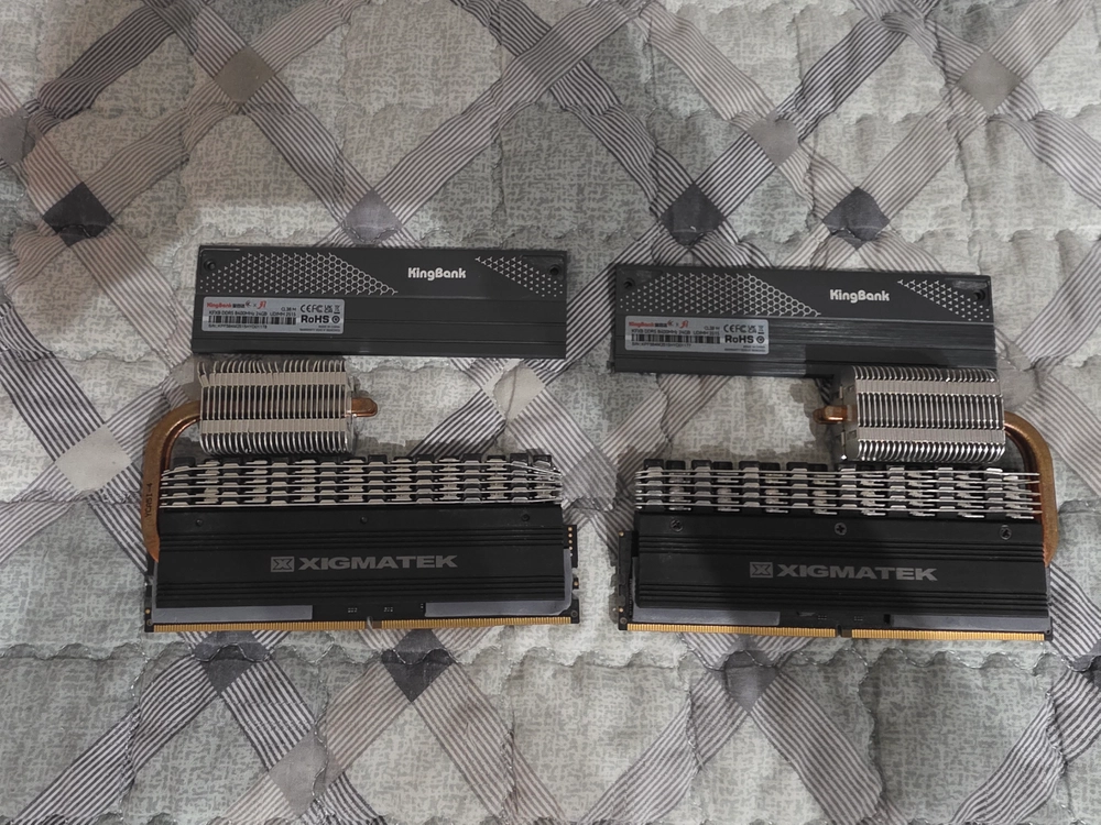 King Bank 킹뱅크 ddr5 48gb(24gb x 2) cl38 8400 판매 이미지