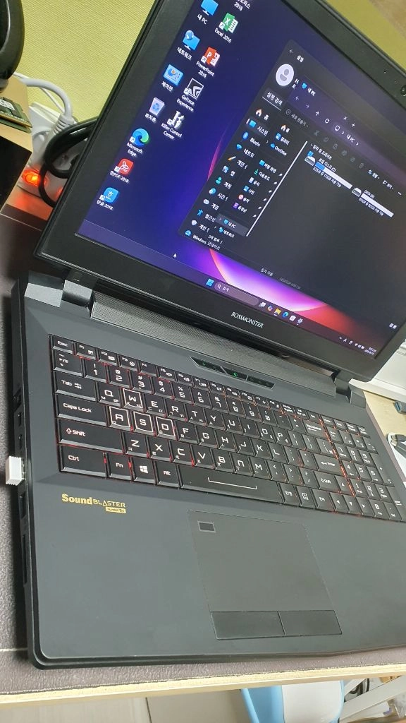 한성 보스몬스터 게이밍 i7-12g-256g+1t-1070 새거컨디션 이미지