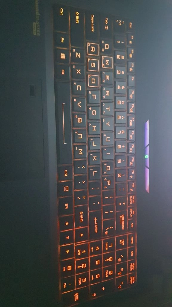한성 보스몬스터 게이밍 i7-12g-256g+1t-1070 새거컨디션 이미지