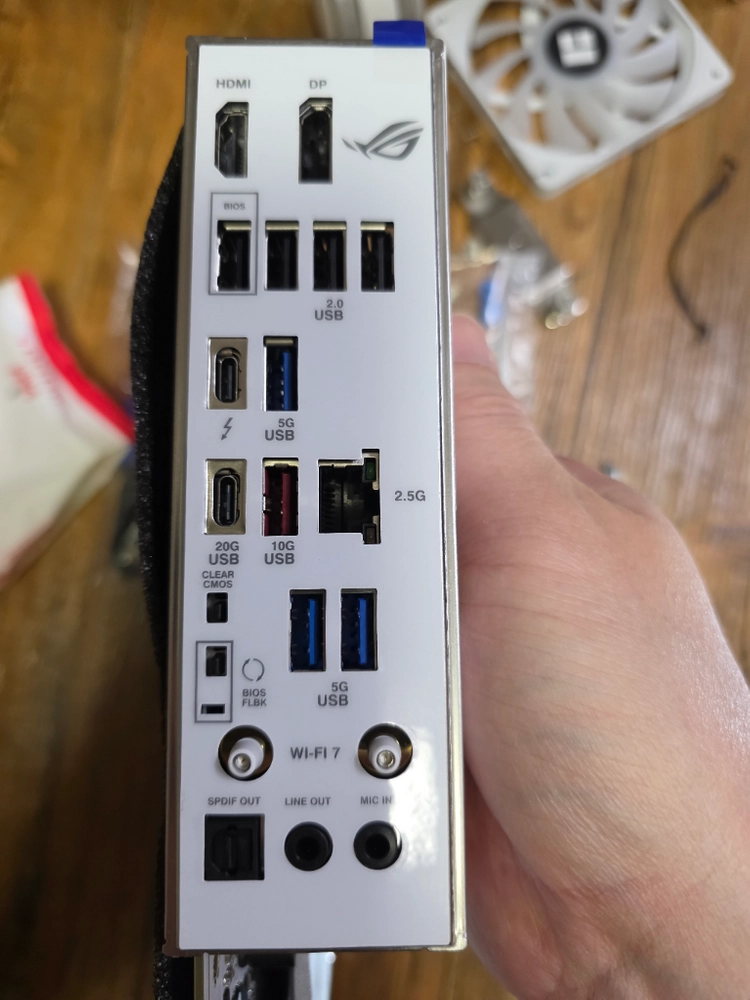인텔 250k plus + asus b860-g 팝니다 이미지