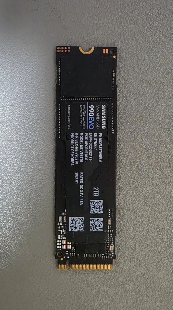 삼성 nvme. 990EVO 2tb 이미지