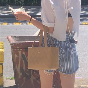 haag 페이퍼 블라우스 이미지