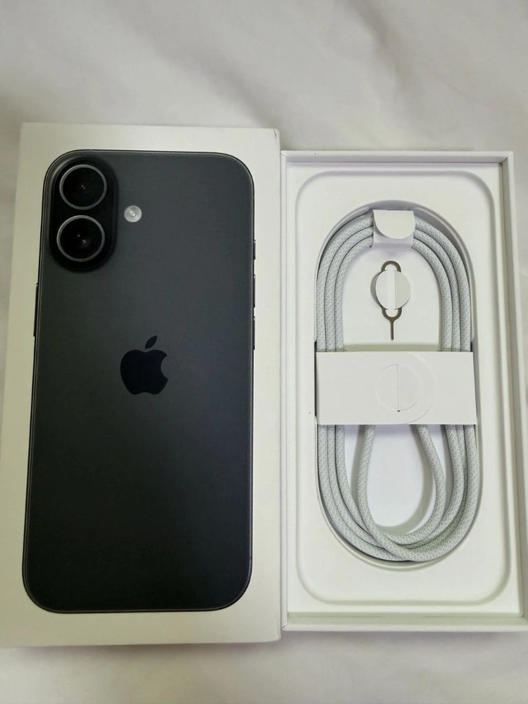 아이폰17 블랙 256GB 자급제 미사용 새상품 이미지