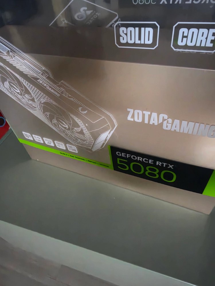 조텍 rtx5080 20주년 한정판 그래픽카드 (미개봉) 이미지