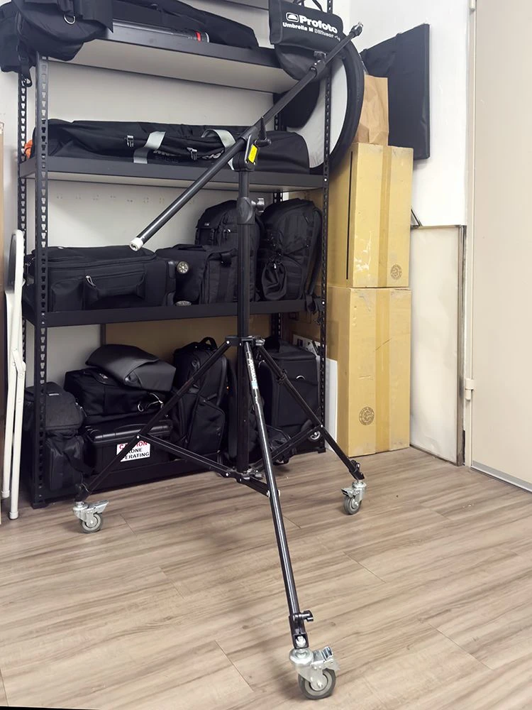 Manfrotto 420B Combi-boom Stand 이미지