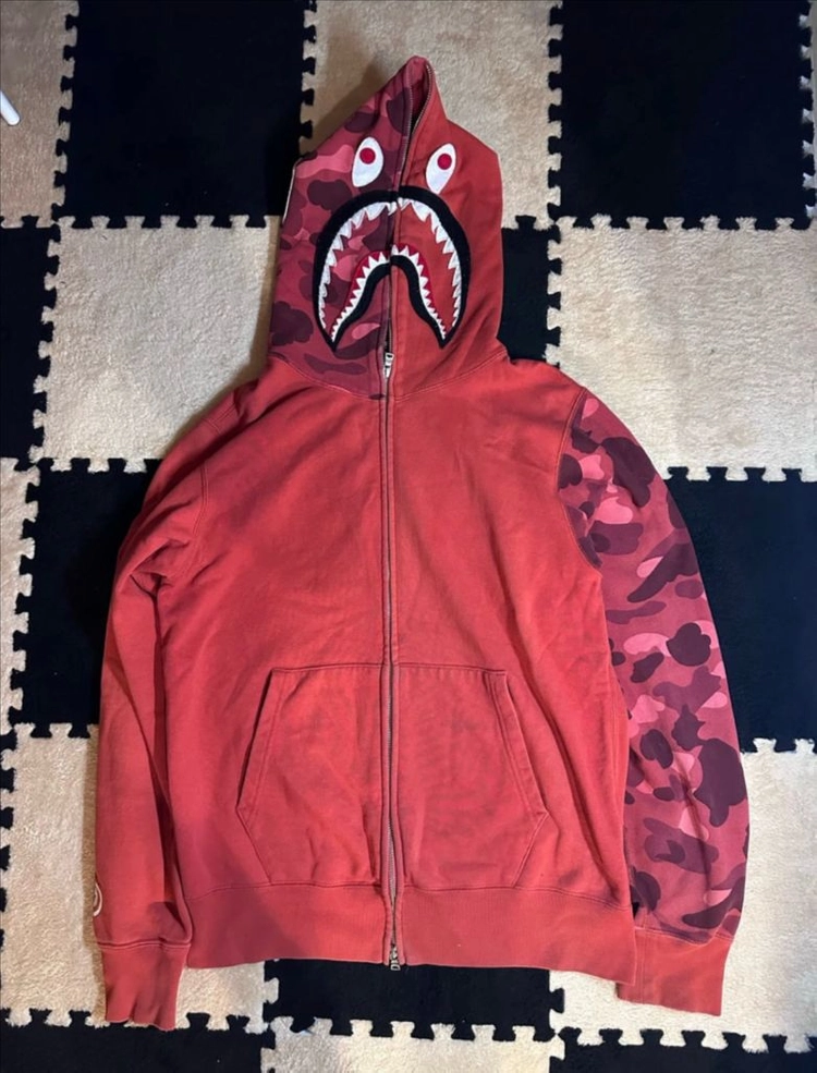베이프(Bape) 샤크 하프 앤 하프 카모 풀 집업 후드 레드 L 이미지