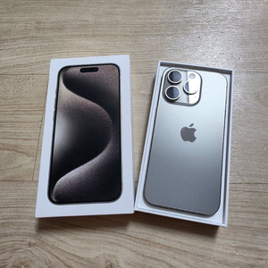 아이폰 15 프로 내추럴 티타늄 256GB 파손 이미지