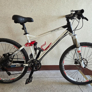 독일 하이바이크 풀샥 MTB 판매 이미지