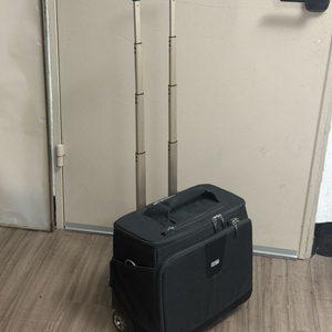 씽크탱크 에어포트 네비게이터 케리어 카메라가방 이미지