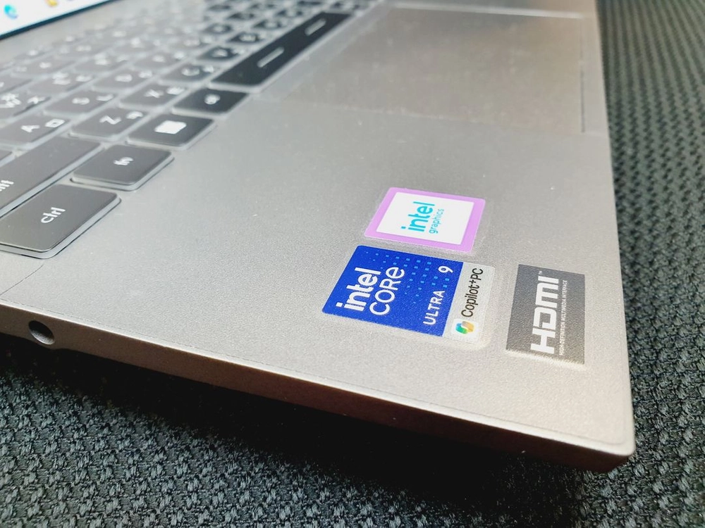 5월 구매한 신품급 MSI 프레스티지 13 AI+ A3MG-U9 2.8K OLED 판매합니다 이미지