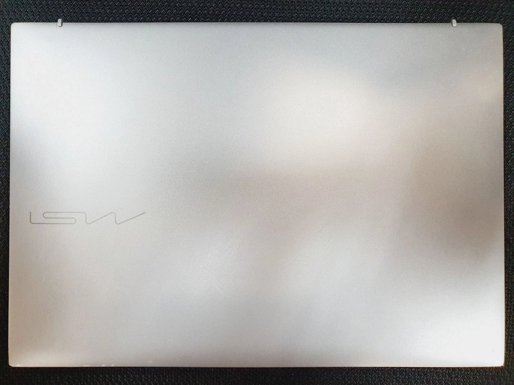 5월 구매한 신품급 MSI 프레스티지 13 AI+ A3MG-U9 2.8K OLED 판매합니다 이미지