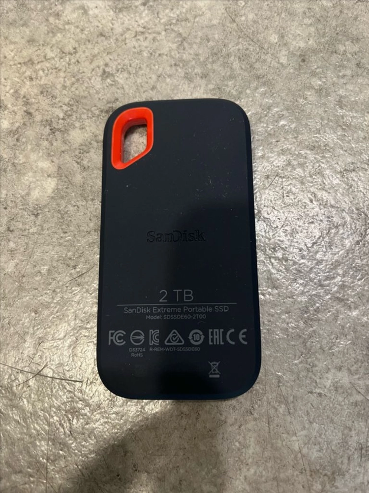 샌디스크 익스트림 포터블 SSD 2TB 이미지