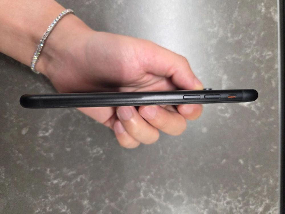 아이폰xr 64gb 무음카메라 미국판 이미지