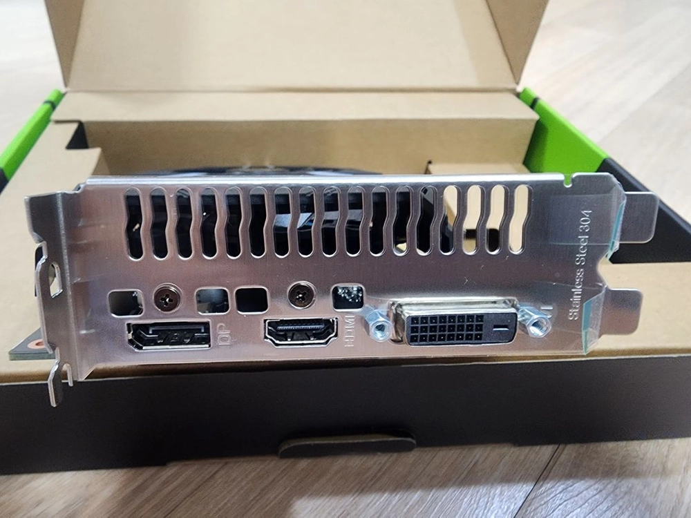 에이수스 듀얼 엔비디아 지포스 RTX 3050 6GB 게이밍 그래픽카드 이미지