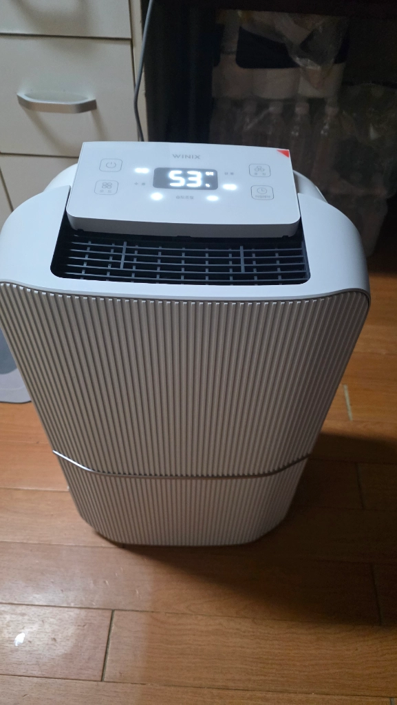 제습기ㆍ시운전한번사용 새거나같아요 이미지